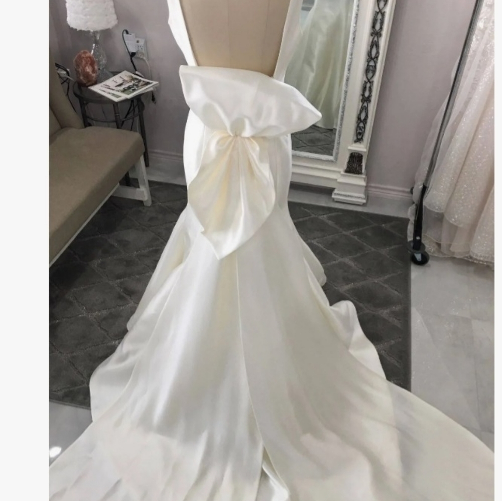 Wedding dress , Sareh Nouri.